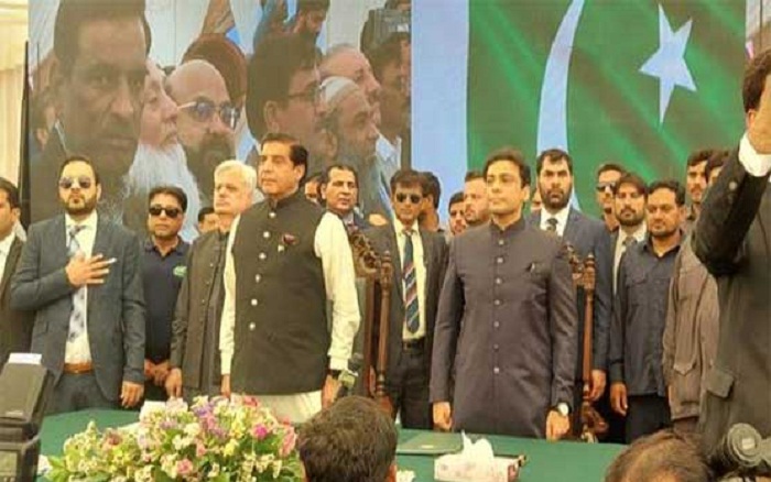 حمزہ شہباز نے وزیراعلی پنجاب کے عہدے کا حلف اٹھا لیا