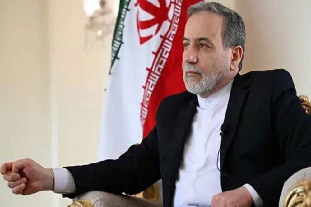 امریکا آبنائے ہرمز محفوظ بنانے کیلئے دوسروں سے مدد مانگ رہا ہے، عباس عراقچی