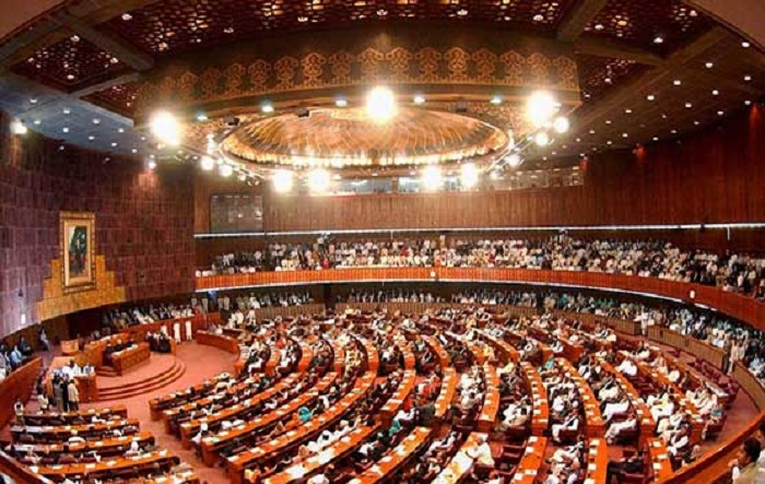 تحریک انصاف کے 123 اراکین قومی اسمبلی کے استعفے منظور