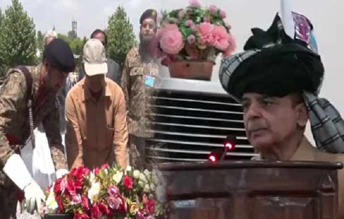 وزیراعظم کا دورہ وزیرستان، قبائلی عمائدین سے ملاقات