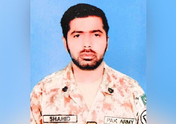 بلوچستان: سکیورٹی فورسز اور دہشتگردوں میں جھڑپ، میجر شہید